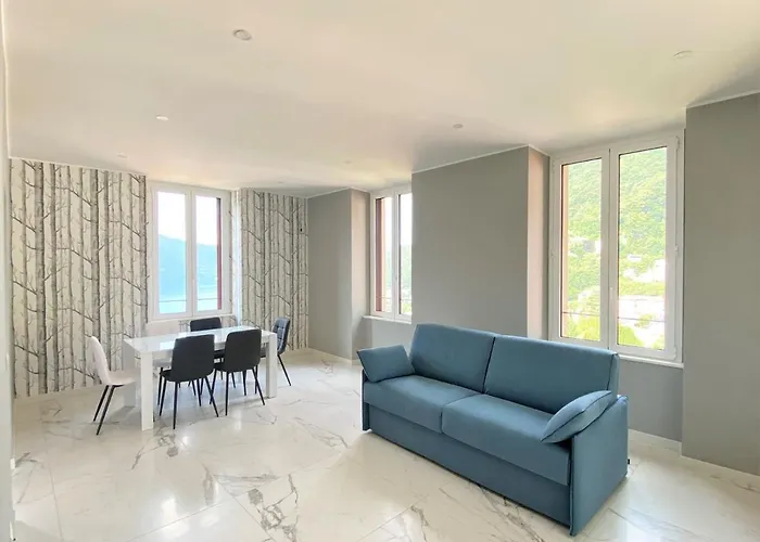 Nova In - * Moltrasio